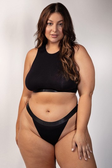 CALCINHA PRETA STRING GAIA